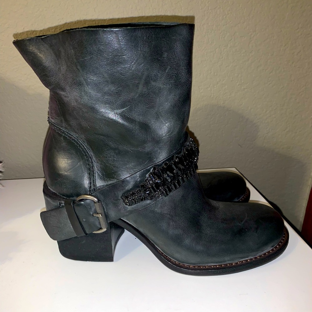 Vera Wang Lavender Moto Boot Size 9